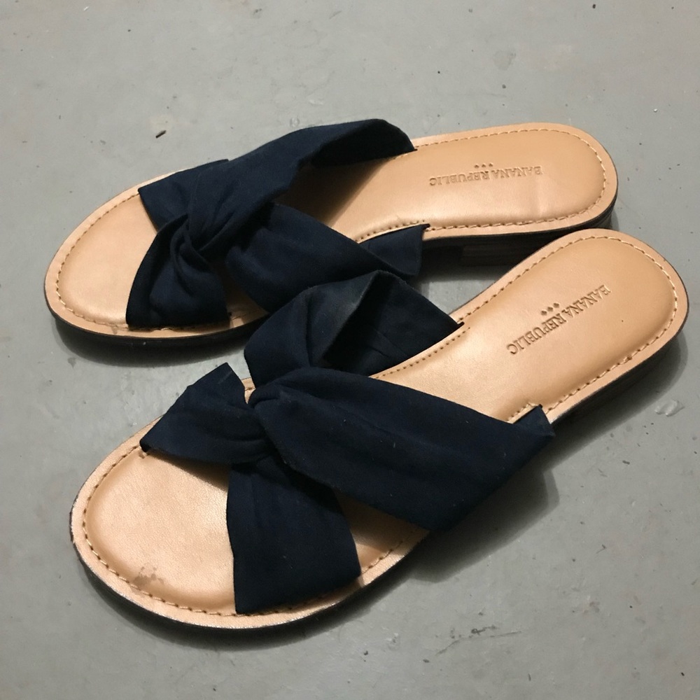 Banana republic Karolina navy blue suede sandals